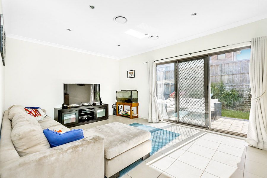 11 Herdsmans Avenue, Lidcombe NSW 2141, Image 1