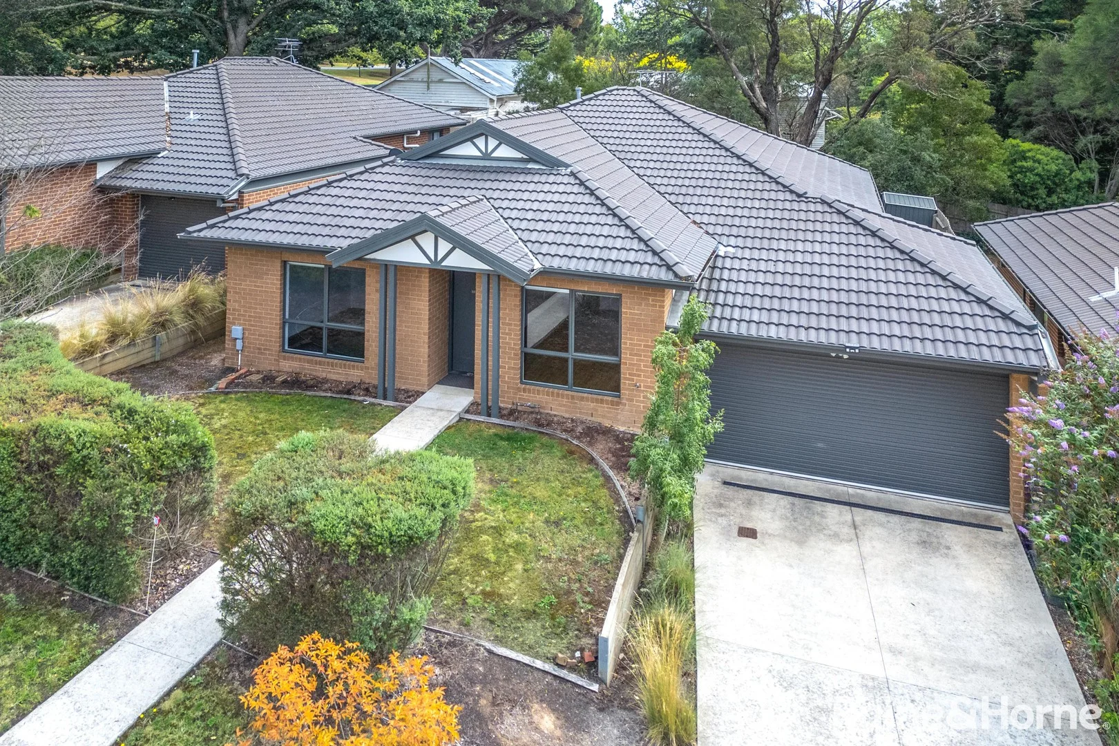 10/92 Fersfield Road, Gisborne VIC 3437