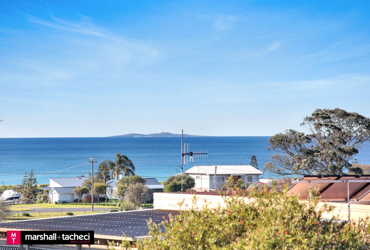 38 Parbery Avenue, Bermagui NSW 2546, Image 2