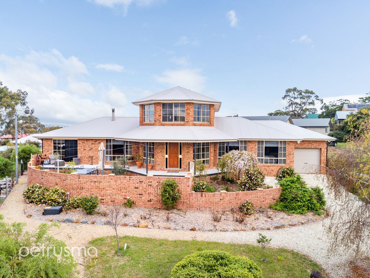 6 Cootamundra Court, Dodges Ferry TAS 7173, Image 0