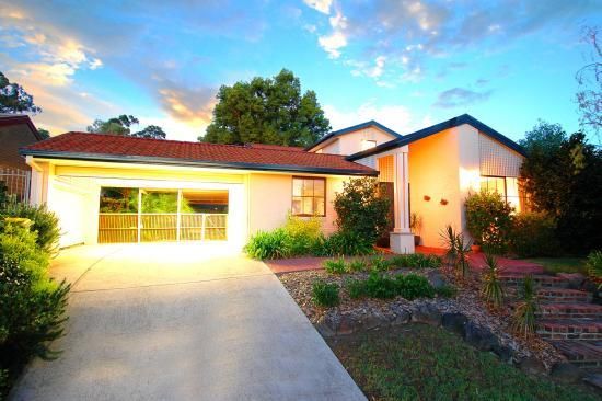 15 Fairgreen Place, Castle Hill NSW 2154