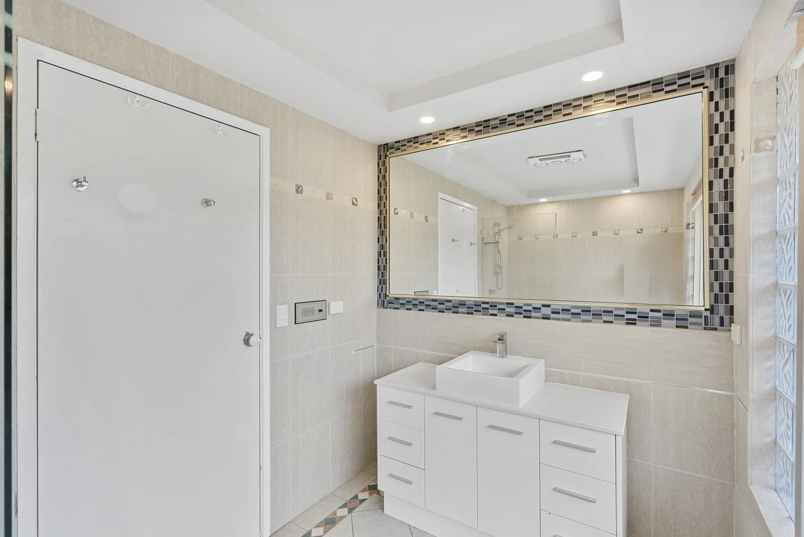 Additional image 11 of 11 Henning Court, Mermaid Waters QLD 4218