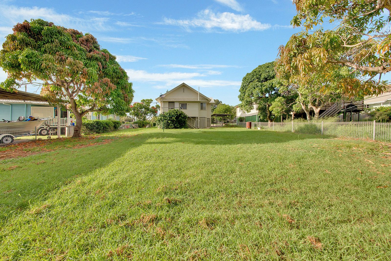 14 Agnes St, South Gladstone QLD 4680 Domain