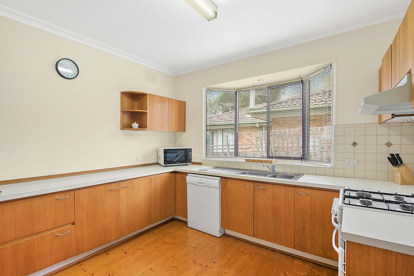 50 Bonnie View Road, Croydon North VIC 3136, Image 2