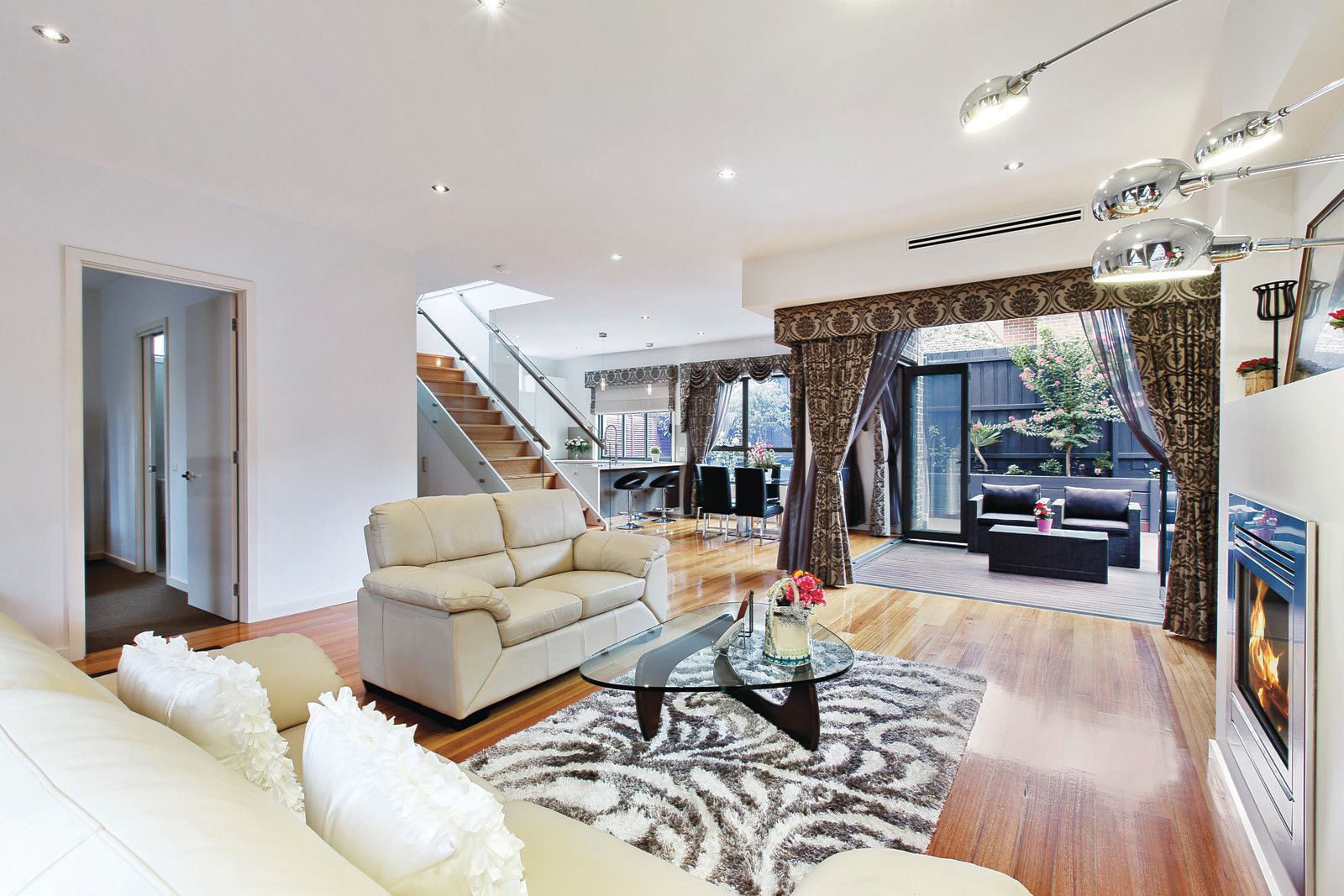 2/54 Severn Street, Balwyn North VIC 3104, Image 1