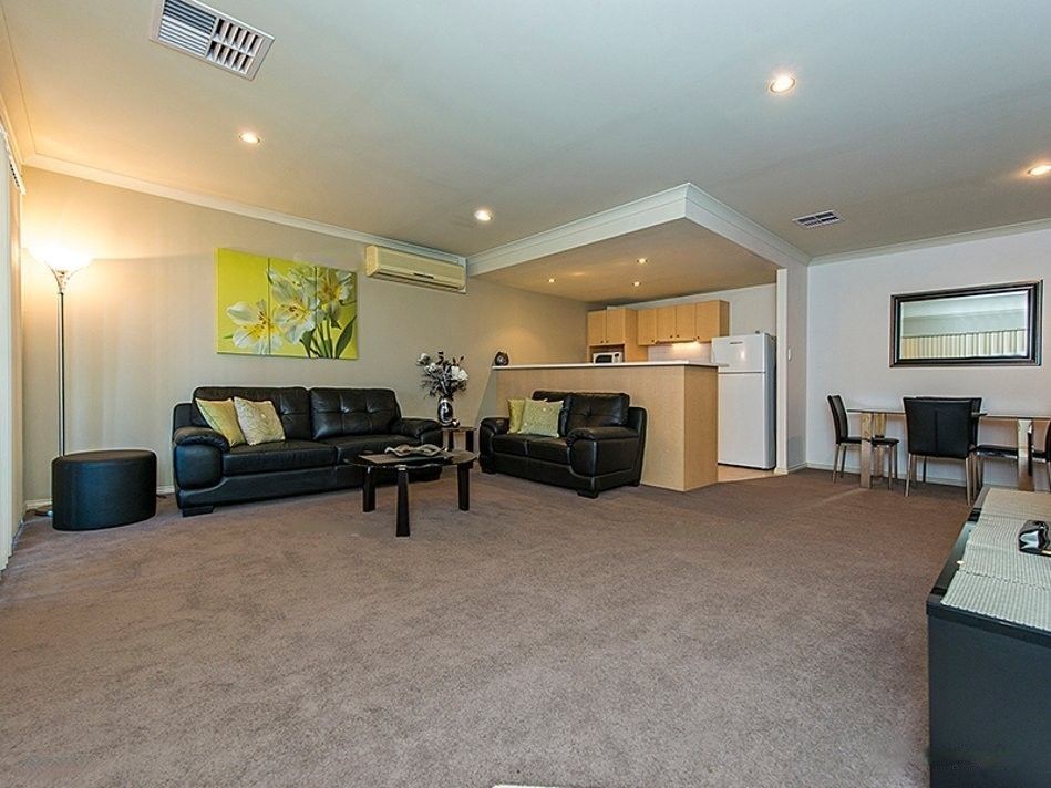 3 bedrooms Apartment / Unit / Flat in 5/14 Waterloo Crescent EAST PERTH WA, 6004