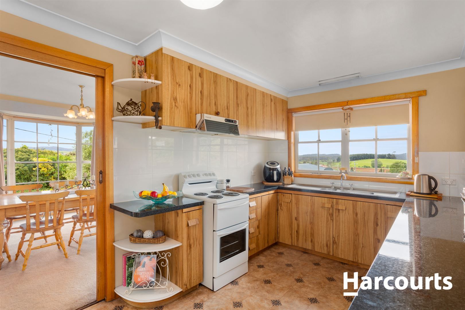 26 Gay Street, Deloraine TAS 7304, Image 2