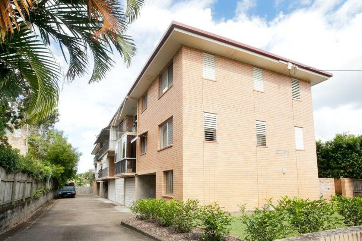 2 bedrooms Apartment / Unit / Flat in 7/21 Cadell Street TOOWONG QLD, 4066