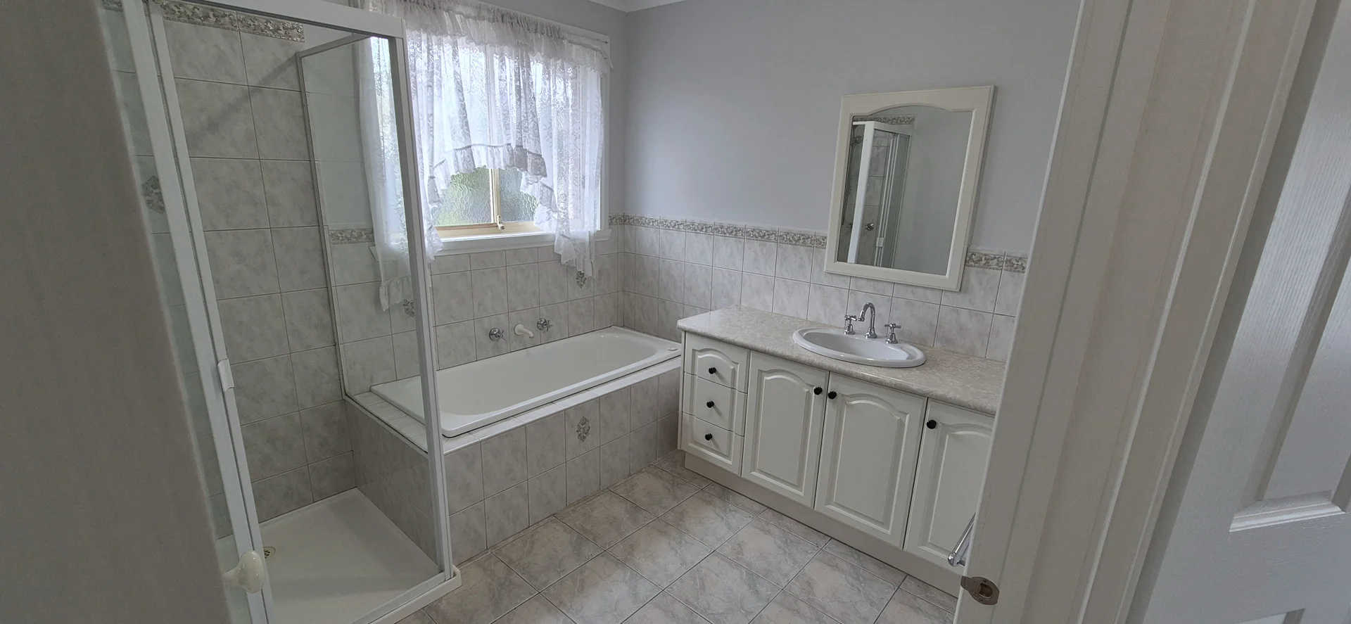 Additional image 5 of 2/14 View St, St Albans VIC 3021