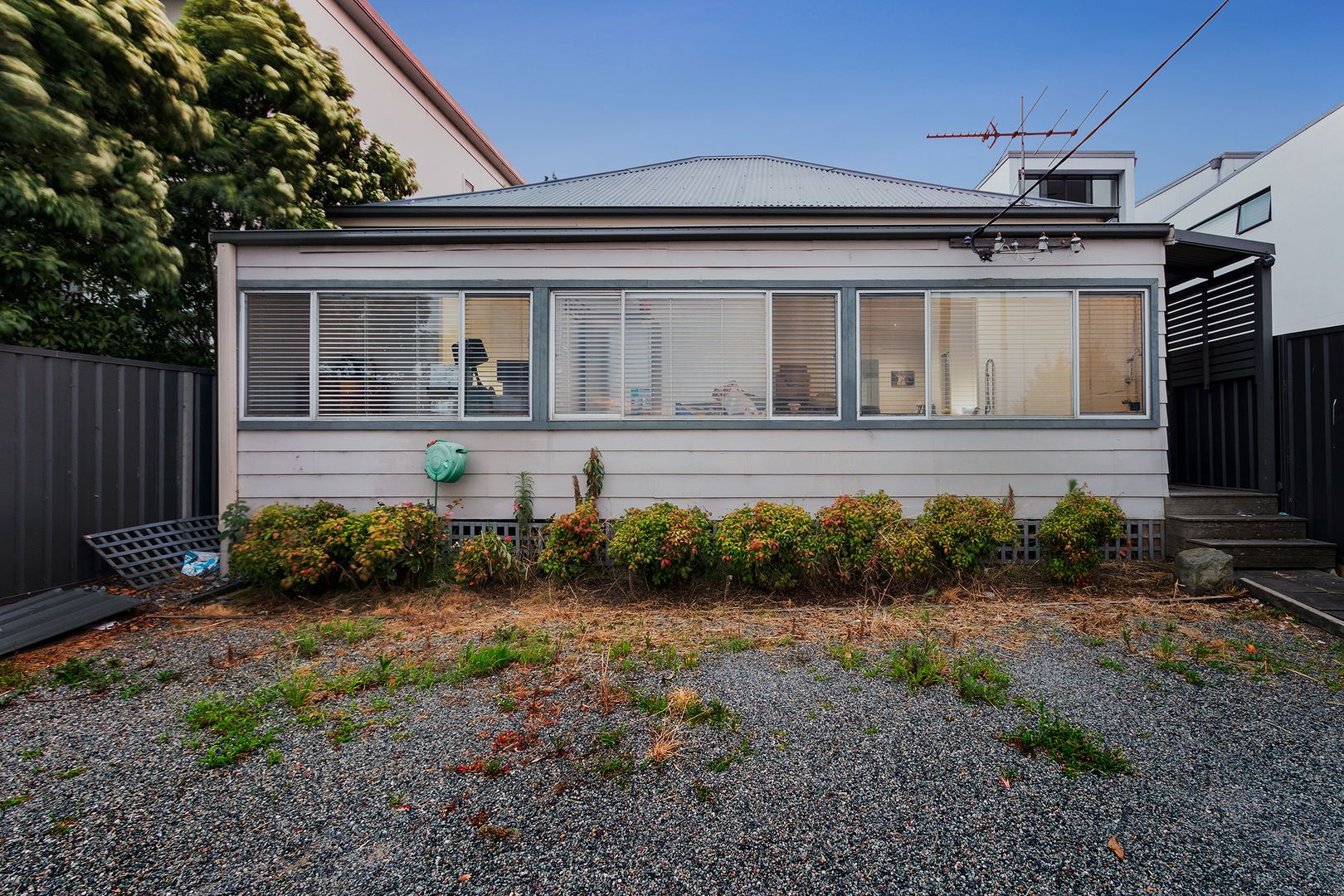 196 The Esplanade, Speers Point NSW 2284, Image 2