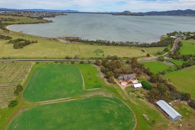 Picture of 342 Shark Point Road, PENNA TAS 7171