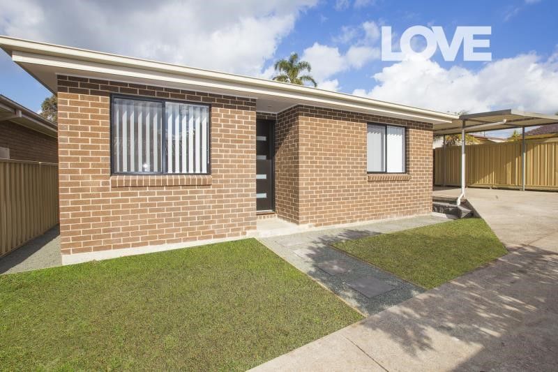 2 bedrooms Apartment / Unit / Flat in 126b Marsden Street SHORTLAND NSW, 2307