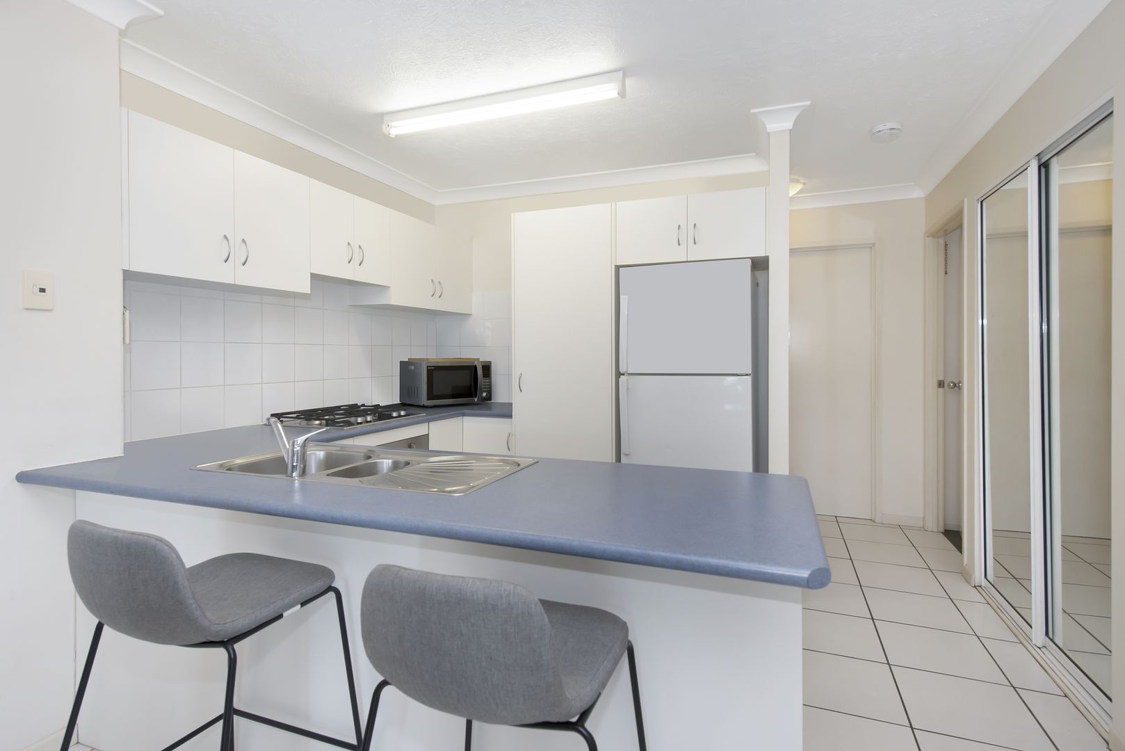 48/34 Bundock Street, Belgian Gardens QLD 4810, Image 2