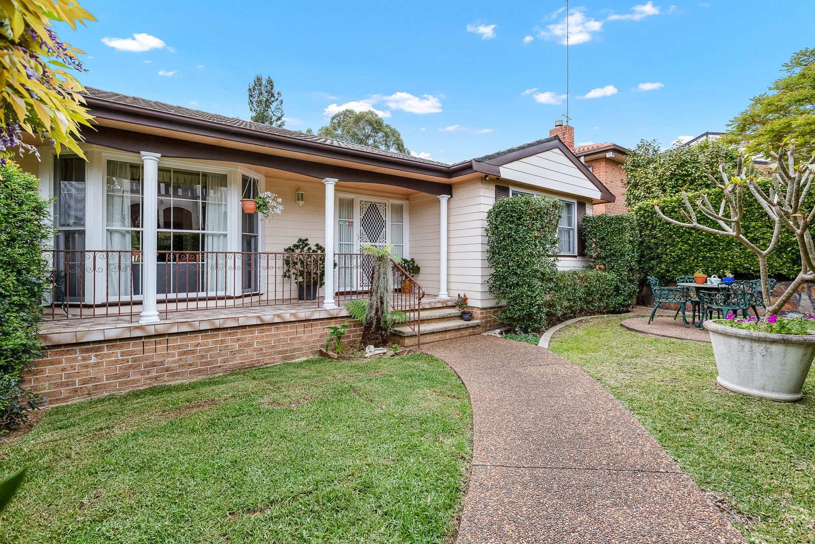 Sold 12 Chehalis Avenue Elermore Vale Nsw 2287 On 27 Oct 2020 2016537984 Domain