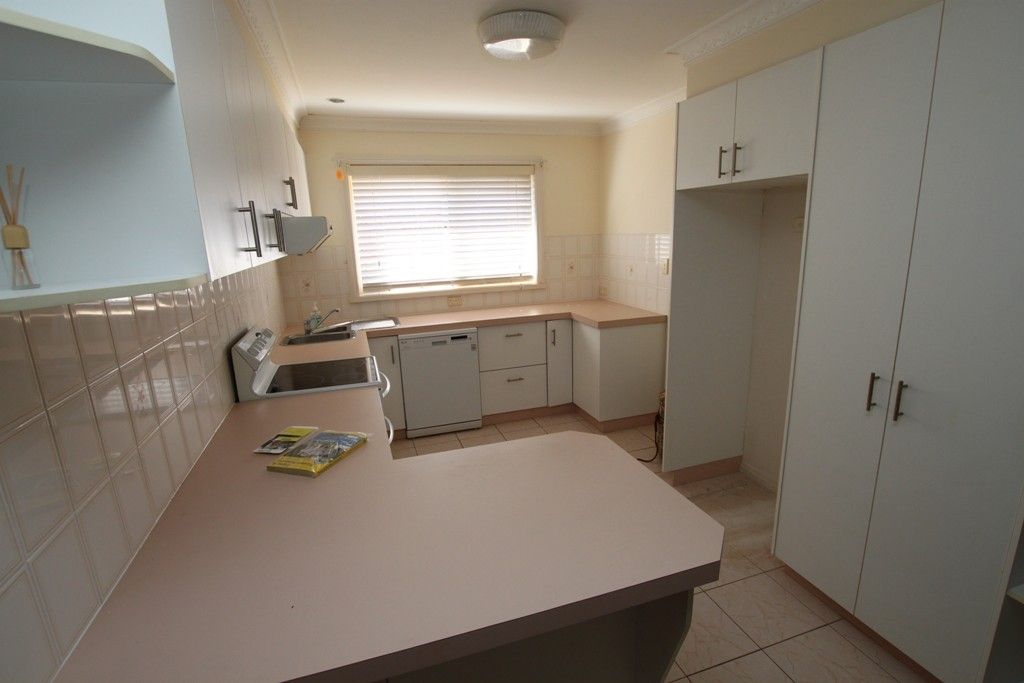 1/3 Commodore Place, Tuncurry NSW 2428, Image 2