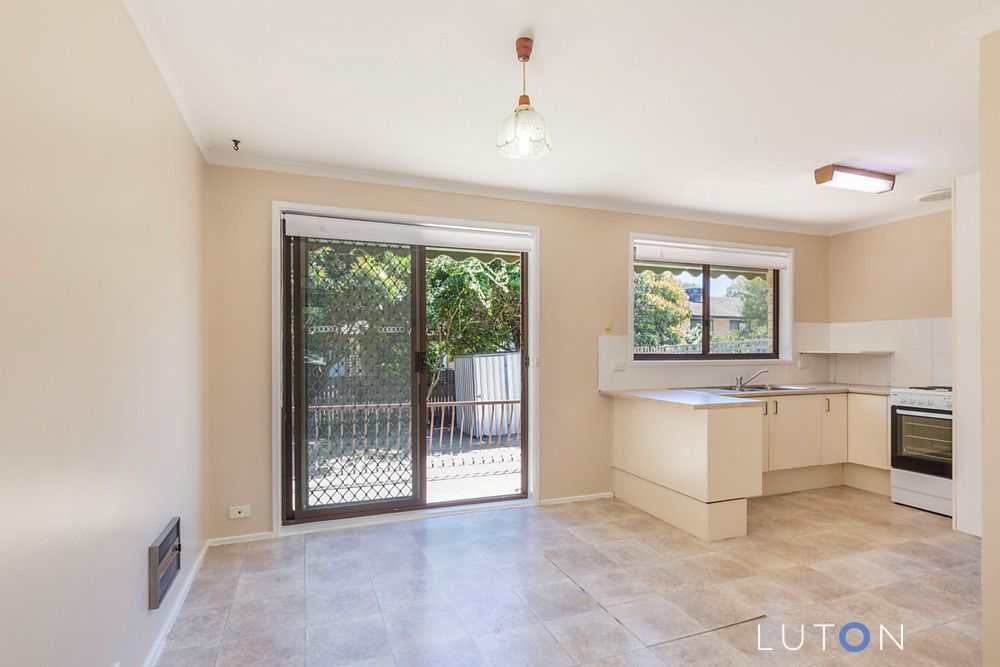 5 Stumm Place, Latham ACT 2615, Image 2