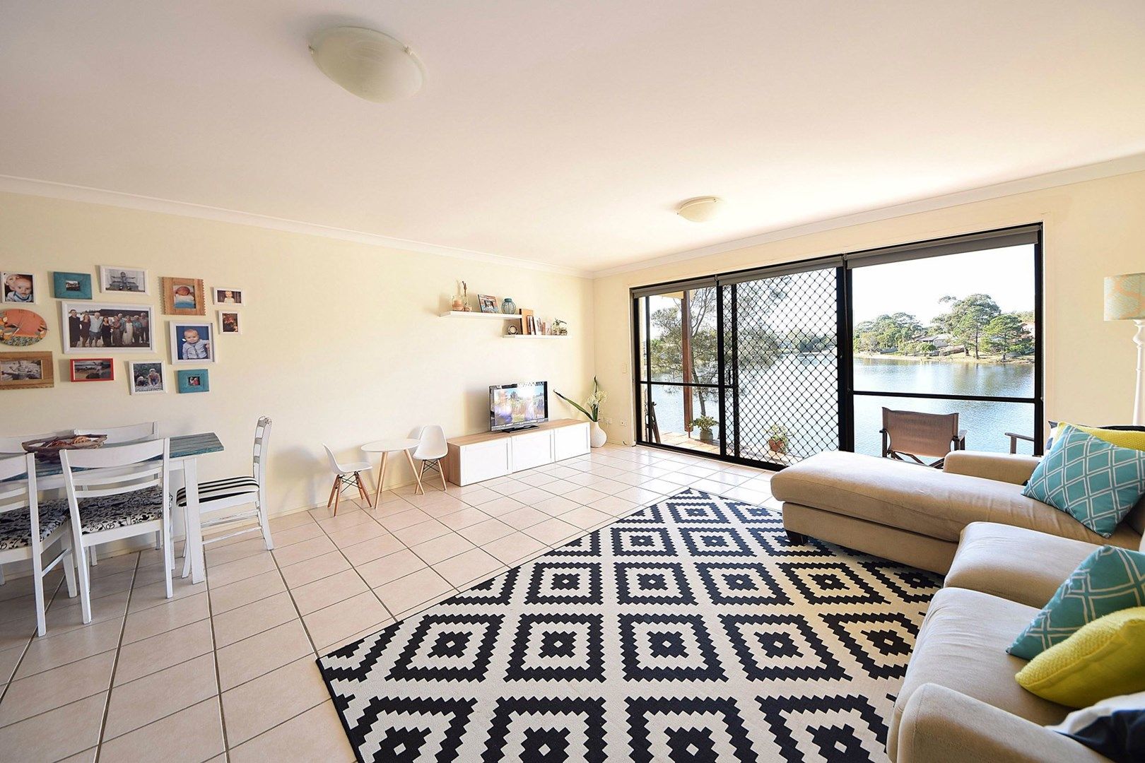 4/8 Sunbird Street, Burleigh Waters QLD 4220, Image 1