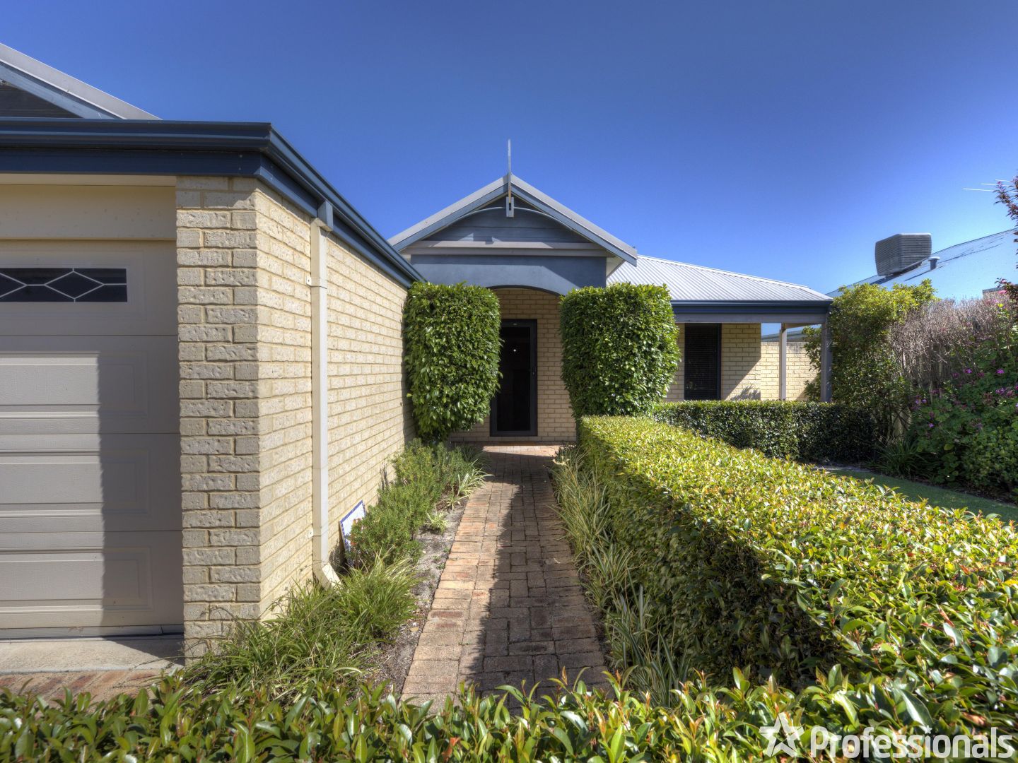 43 Foxton Boulevard, High WA 6057 House For Rent 730 Domain