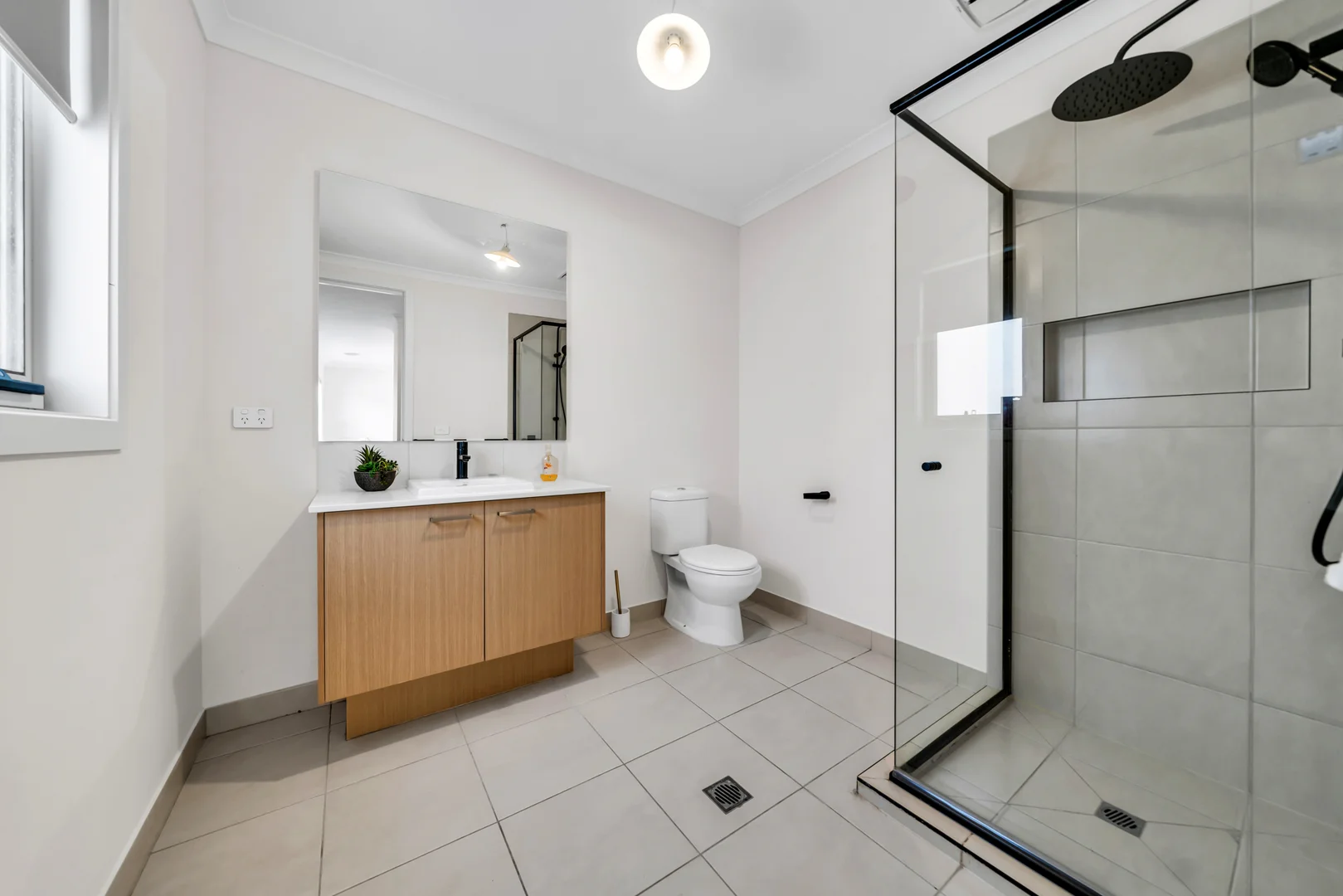 Additional image 8 of 10 Madeira Street, Manor Lakes VIC 3024