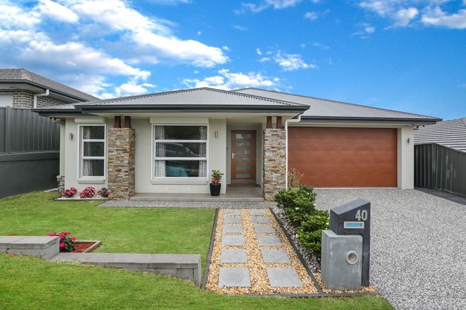 Picture of 40 Crystal Avenue, HORSLEY NSW 2530