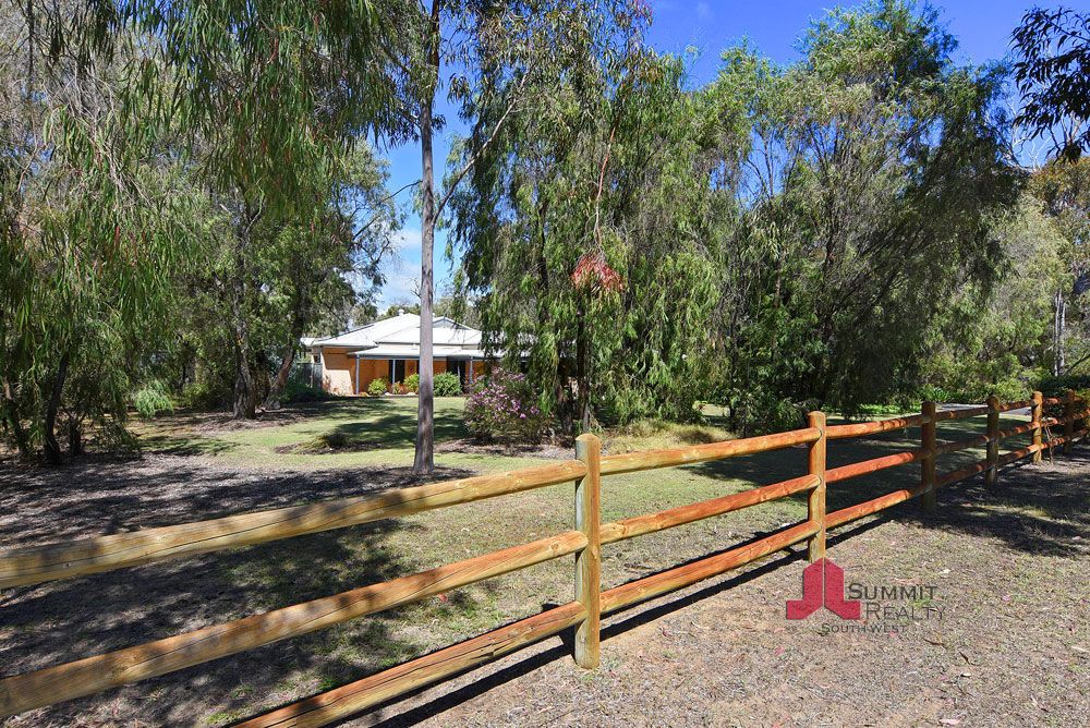 38 Roberts Road, Leschenault WA 6233, Image 2