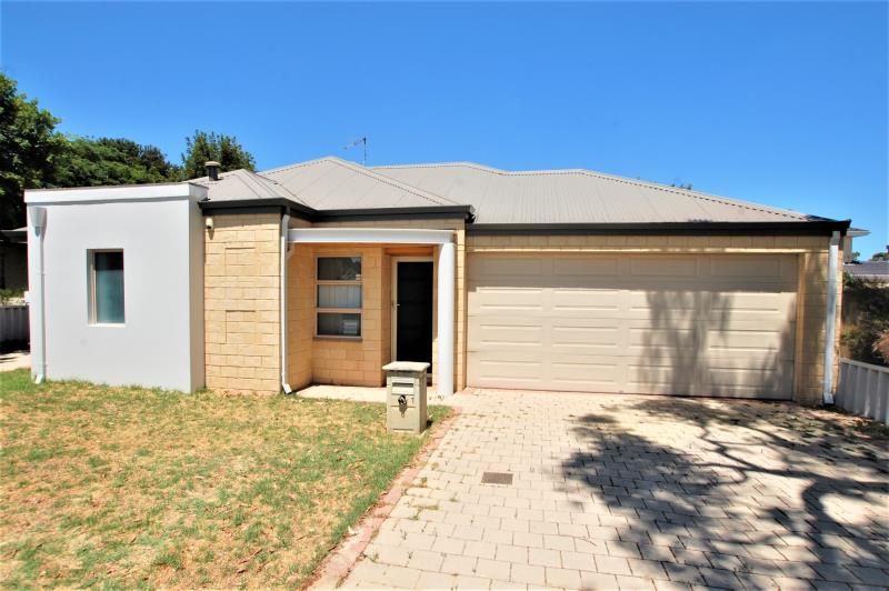 3 bedrooms House in 6a Kweda Way NOLLAMARA WA, 6061