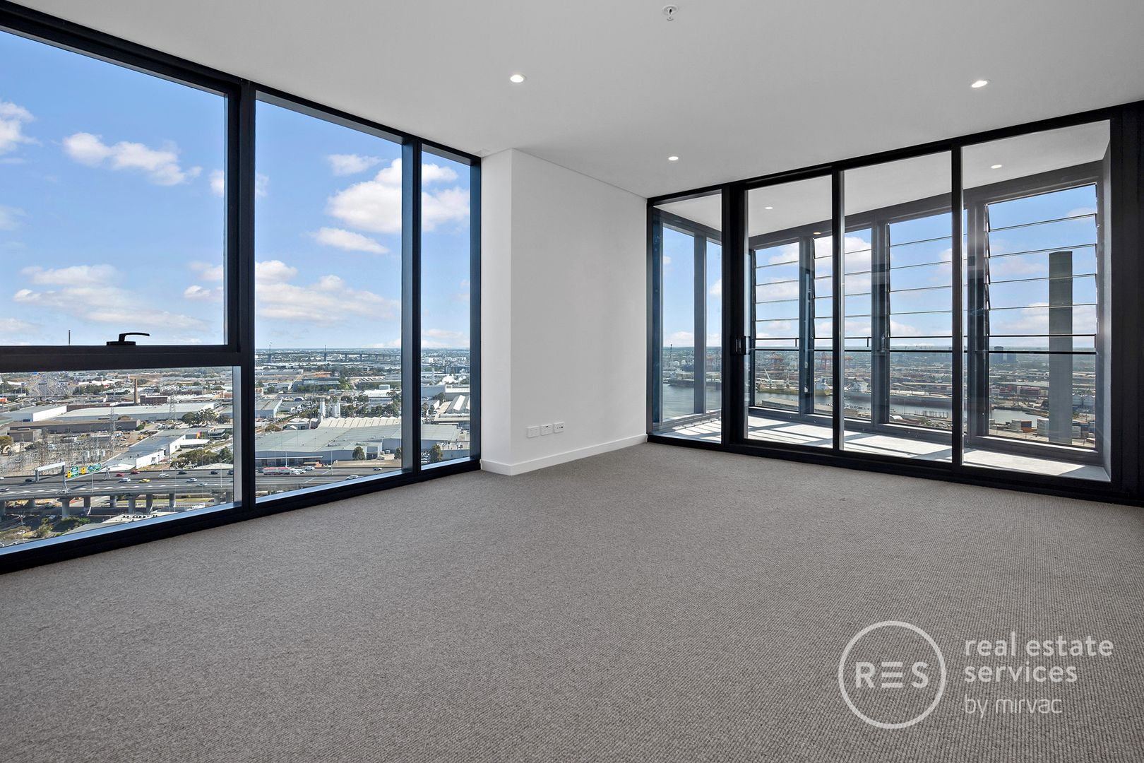 3008/103 South Wharf Drive, Docklands VIC 3008, Image 2