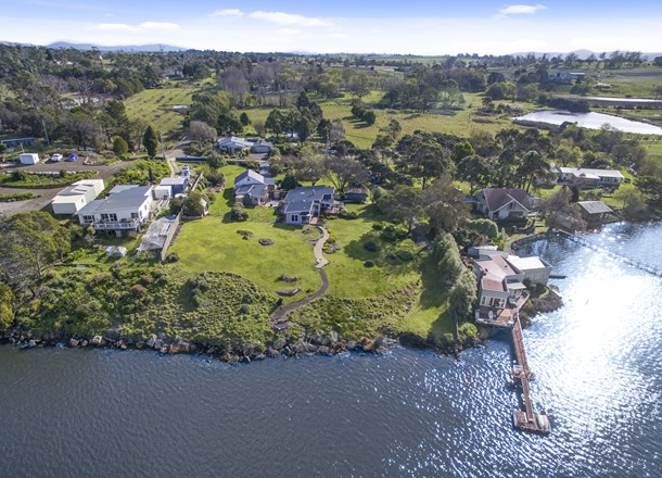 54 West Bay Road, Rowella TAS 7270