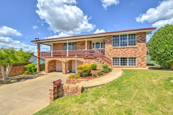 5 bedrooms House in 3 Girraween Street TAMWORTH NSW, 2340