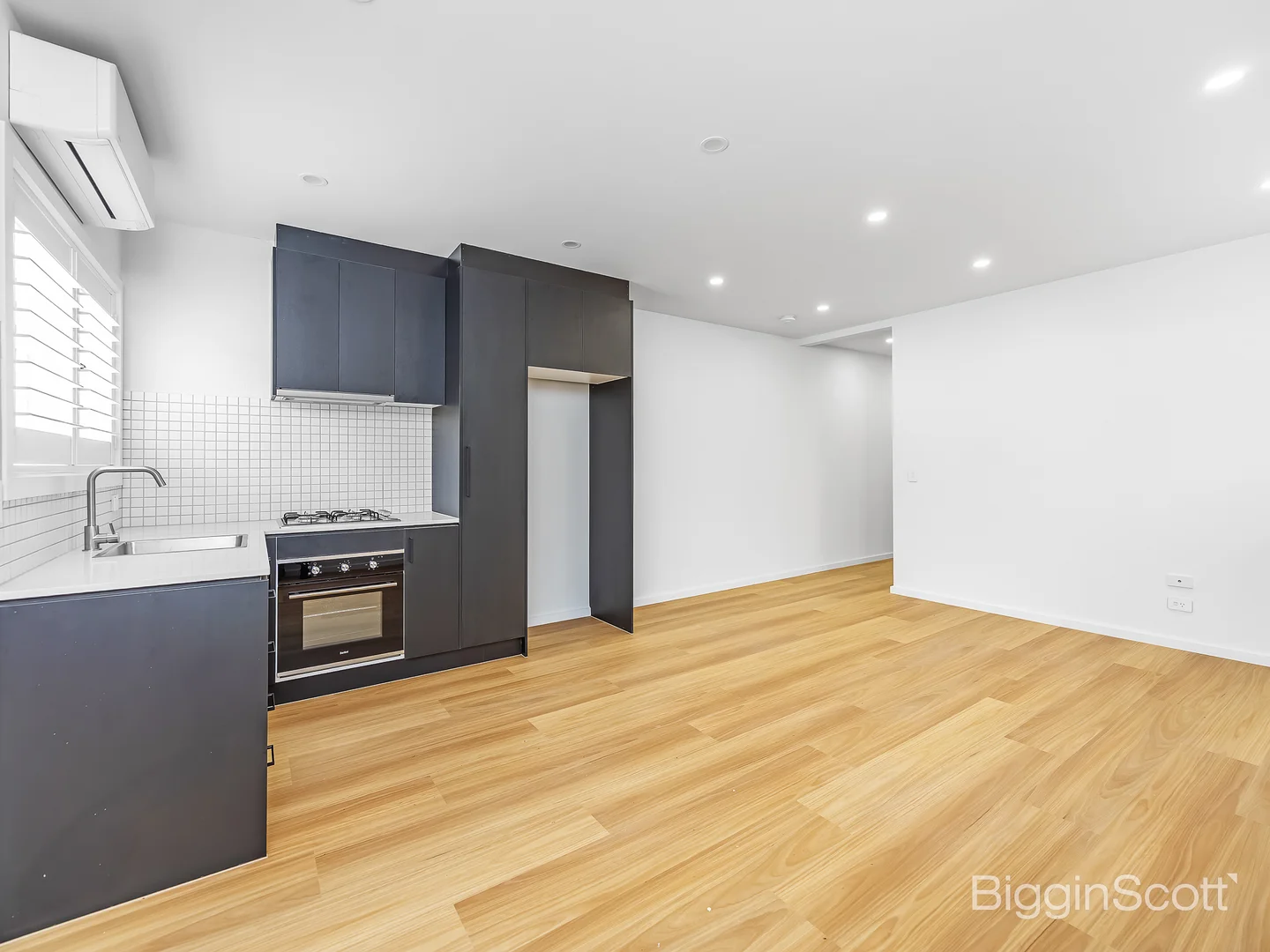 Additional image 7 of 33 The Circle, Altona North VIC 3025