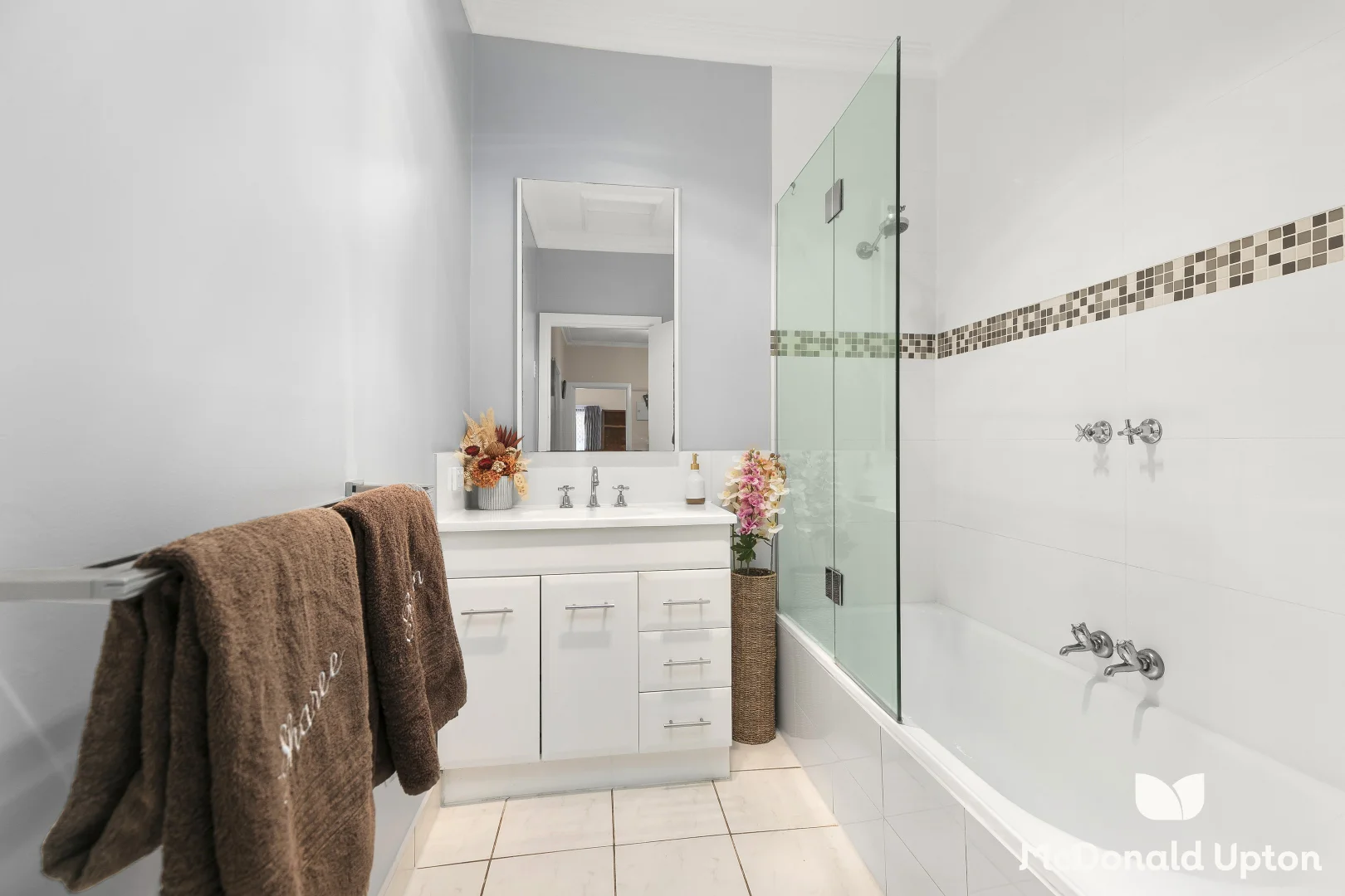 Additional image 15 of 8 Dagonet Street, Strathmore VIC 3041