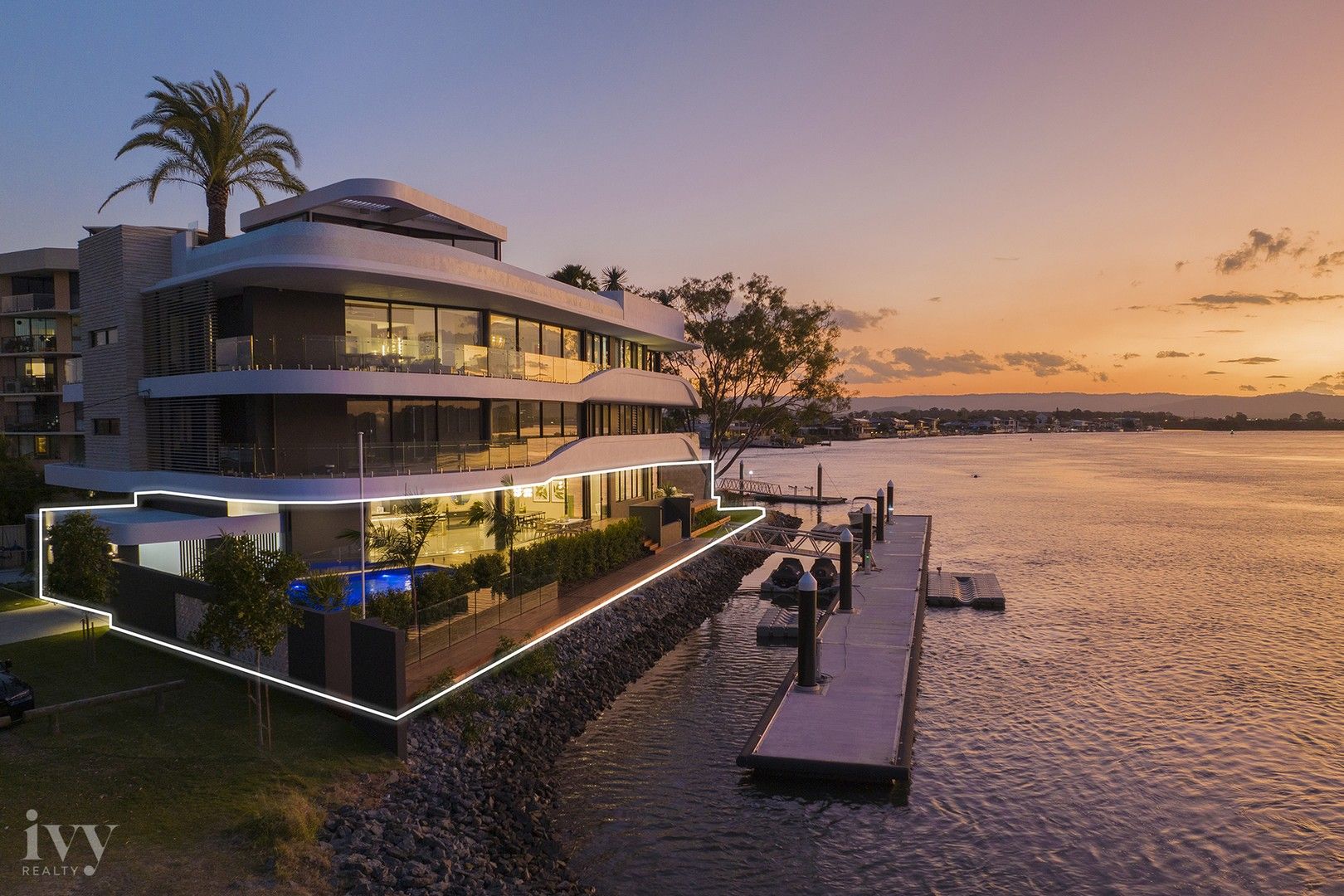 3 bedrooms Apartment / Unit / Flat in 1/2 Paradise Parade PARADISE POINT QLD, 4216