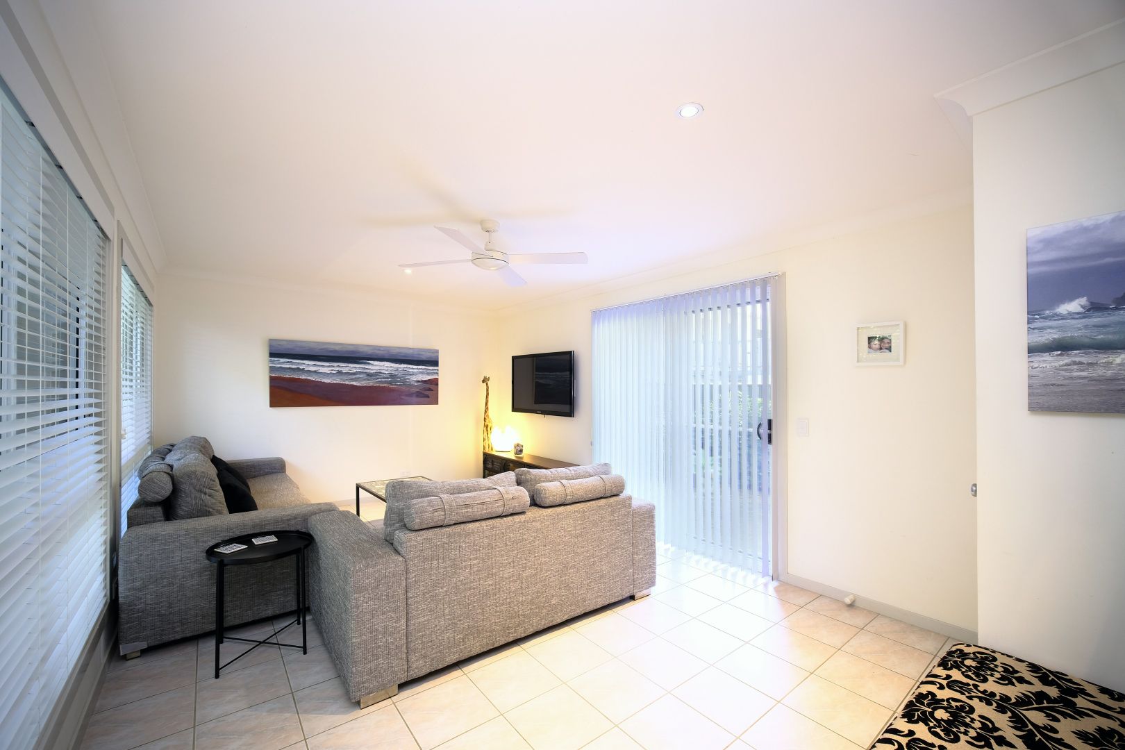 2/16 Pacific Parade, Elizabeth Beach NSW 2428, Image 2