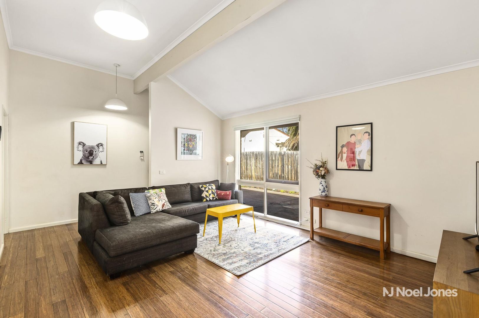 2/114 Surrey Road, Blackburn North VIC 3130, Image 2