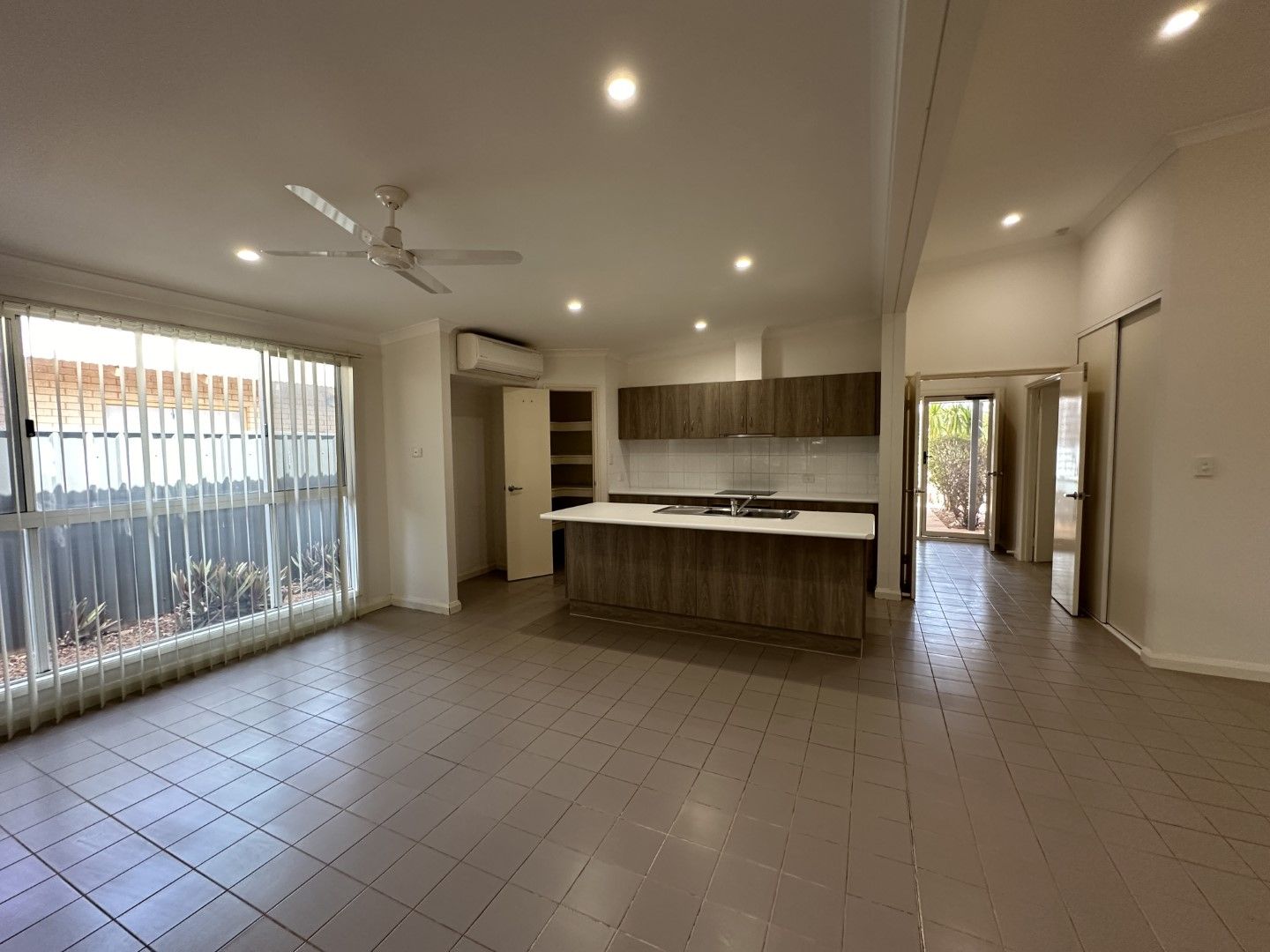 3 bedrooms House in 37 Goshawk Circle NICKOL WA, 6714