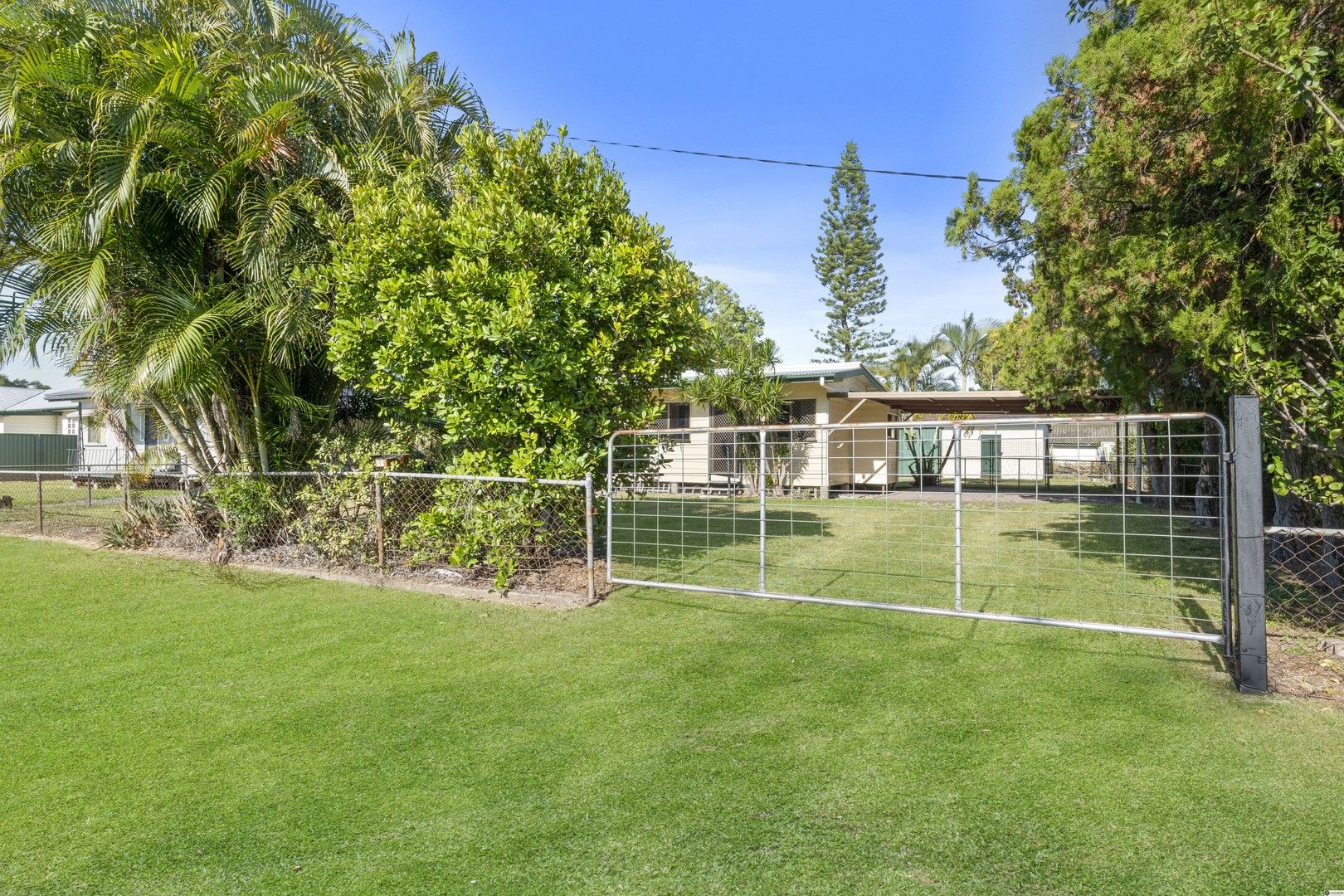 2 bedrooms House in 30 Field Avenue HEMMANT QLD, 4174