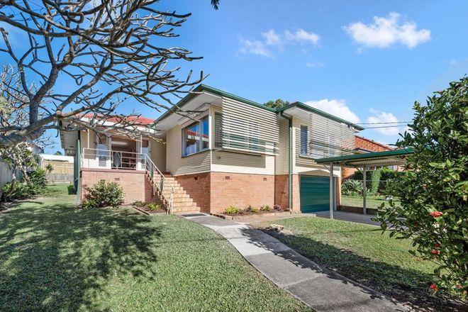 Picture of 39 Gibson Crescent, HOLLAND PARK QLD 4121