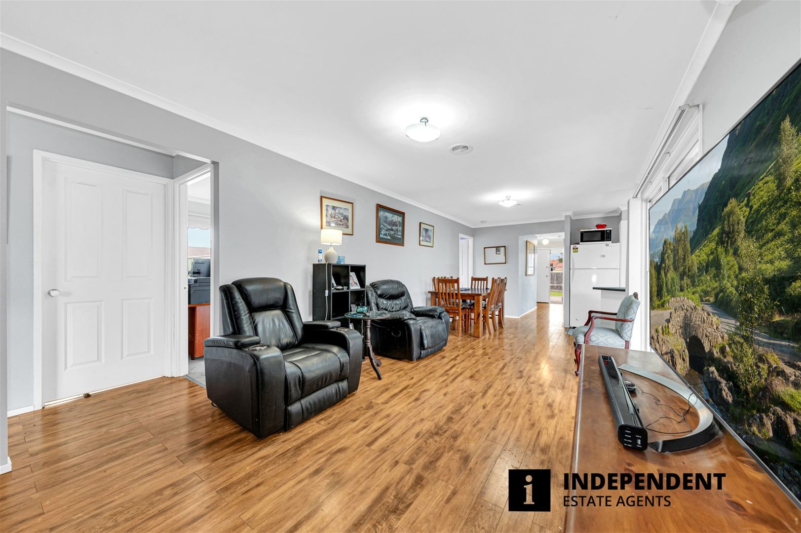 11 Andre Court, Cranbourne West VIC 3977, Image 2