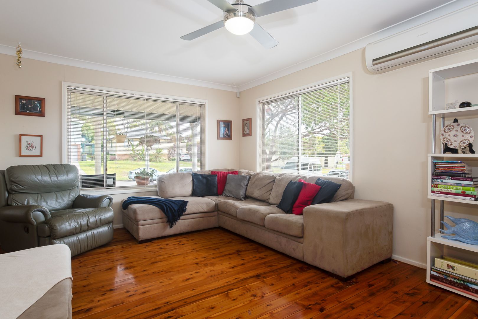 4 Ford Avenue, Mount Hutton NSW 2290, Image 1
