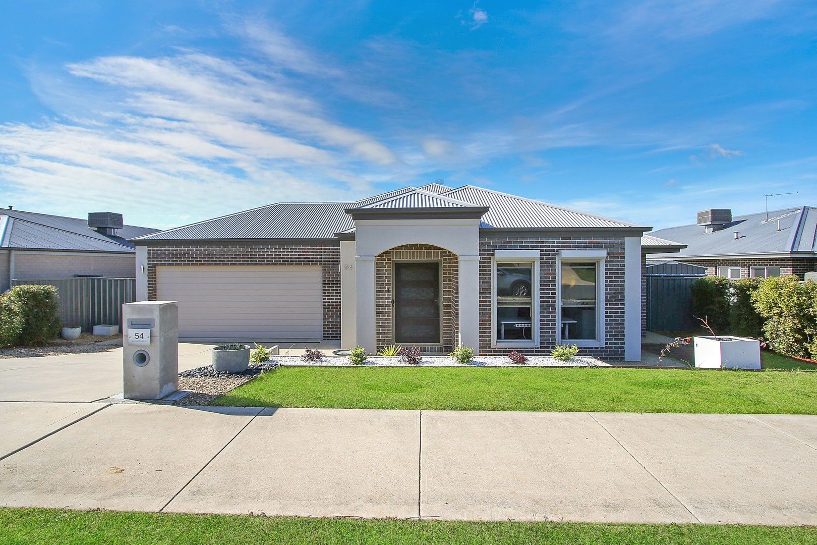 4 bedrooms House in 54 Wellington Street THURGOONA NSW, 2640