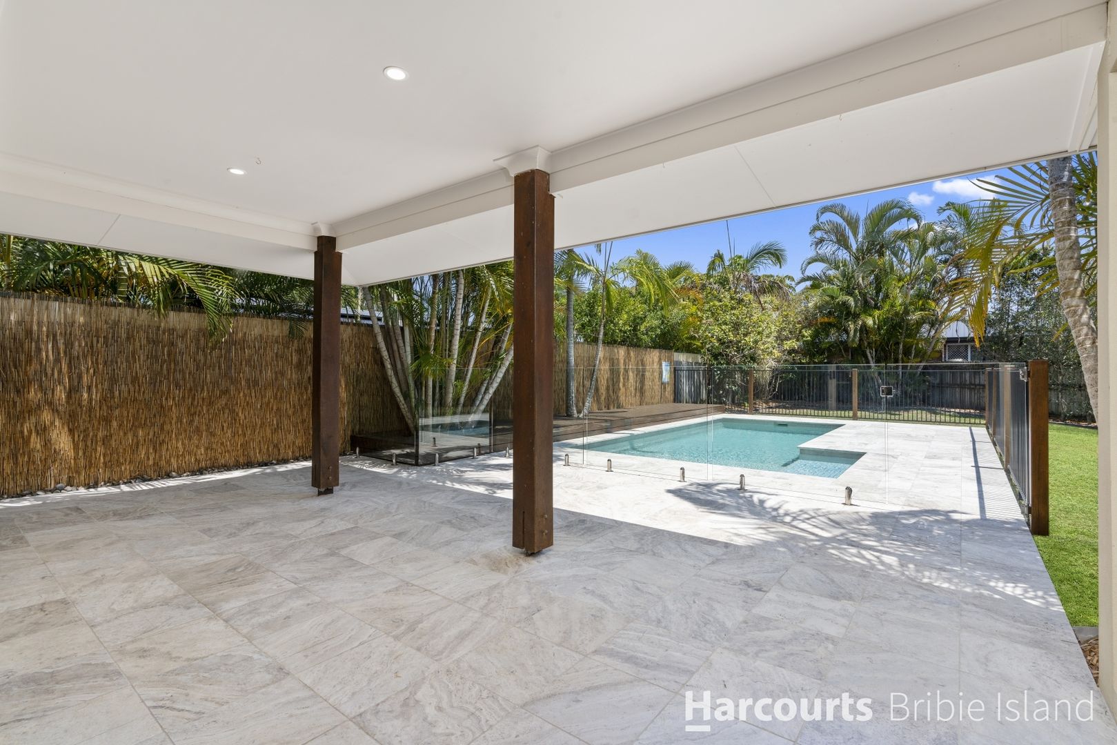 6 Sellens Court, Ningi QLD 4511, Image 2