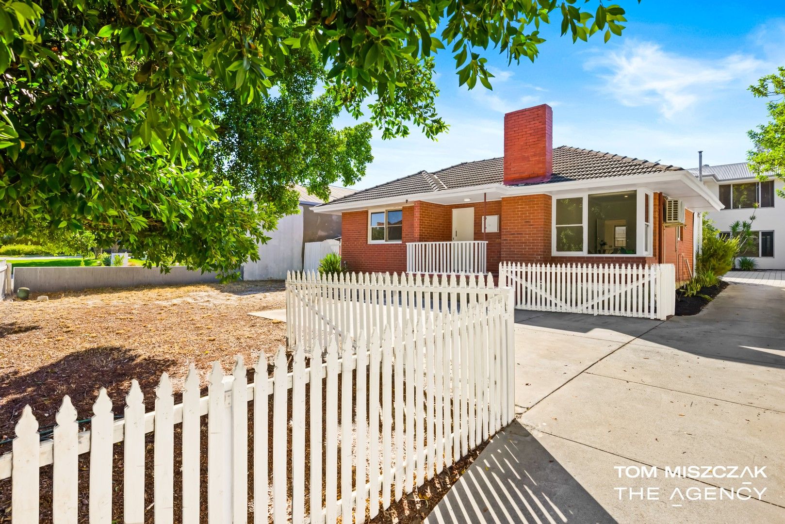 3 bedrooms House in 39 Bromley Street EMBLETON WA, 6062