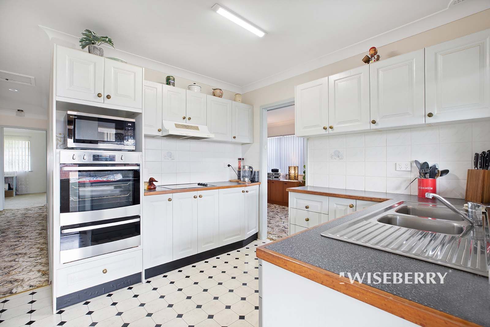 21 Marmion Street, Mannering Park NSW 2259, Image 2