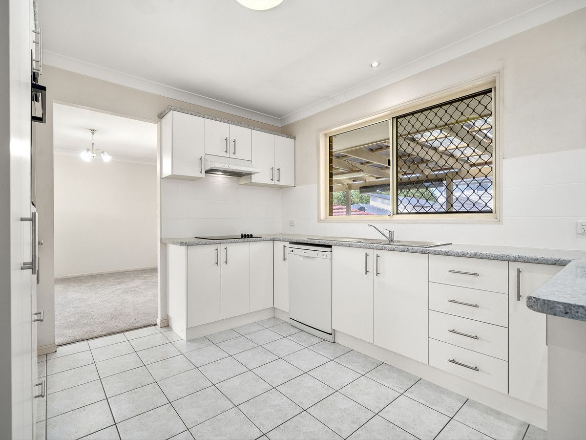 25 Clarendon Street, Strathpine QLD 4500, Image 2