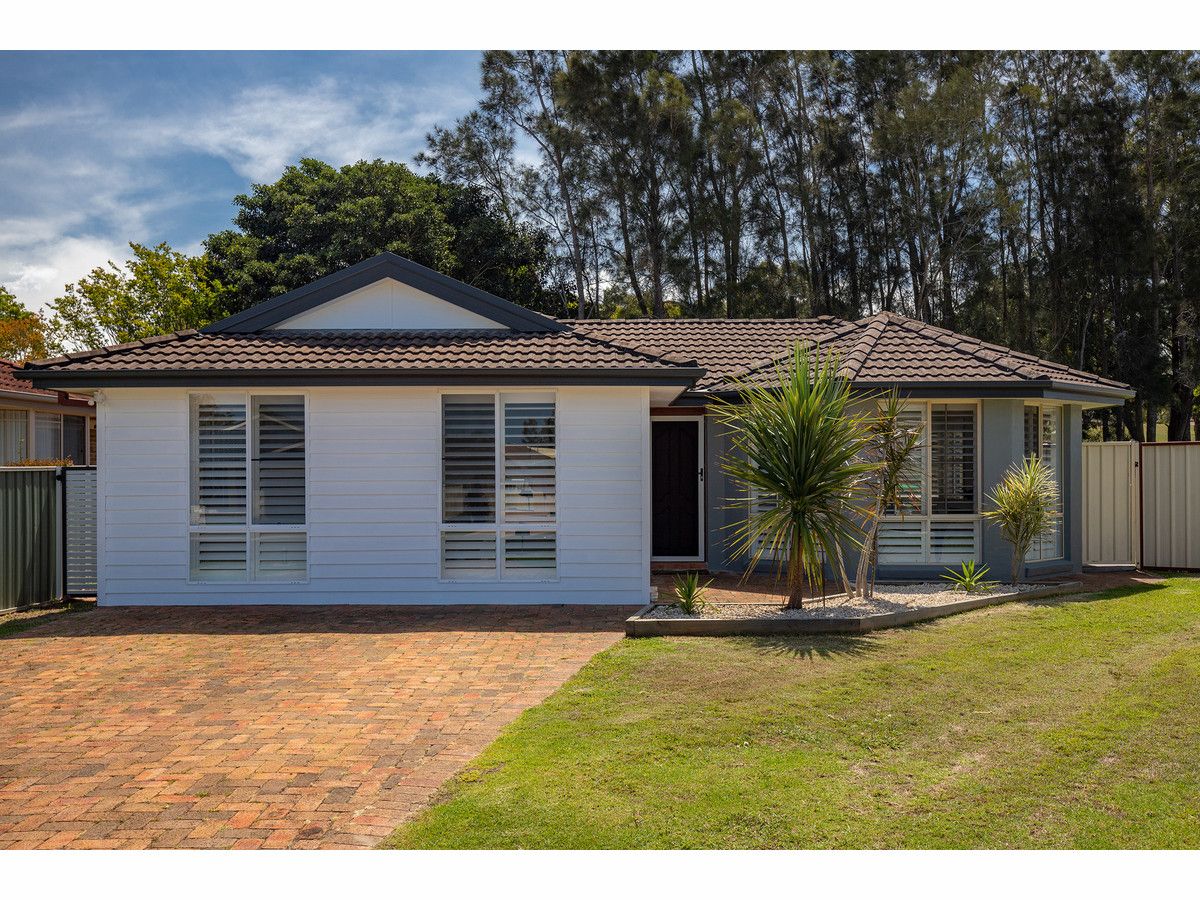 11 Devoy Place, Black Head NSW 2430, Image 1