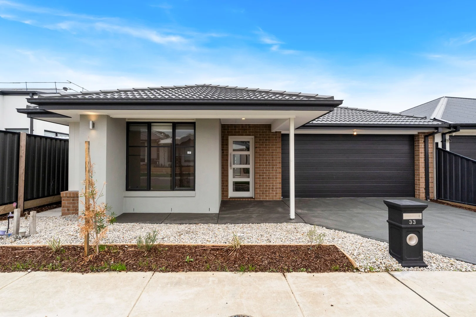 33 Butterfly Crescent, Mickleham VIC 3064