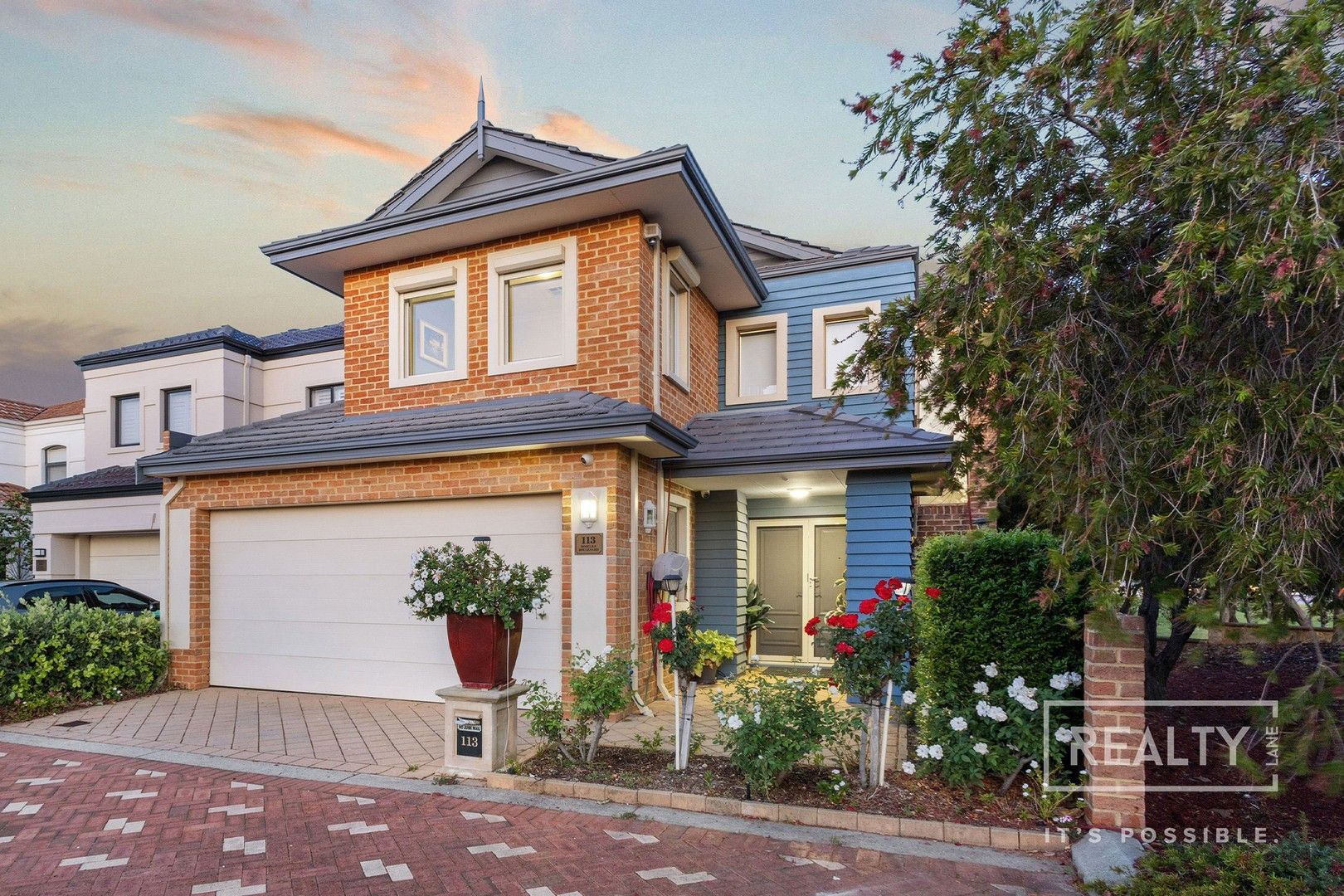 4 bedrooms House in 113 Roselea Boulevard STIRLING WA, 6021