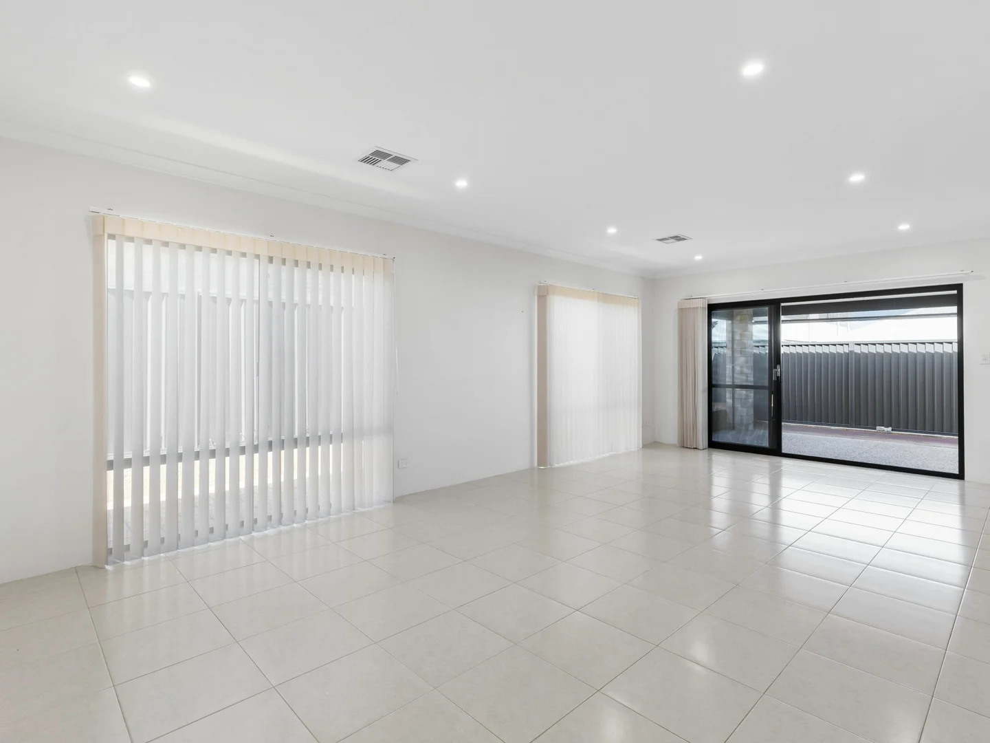 Additional image 14 of 22 Alabaster Approach, Jindalee WA 6036