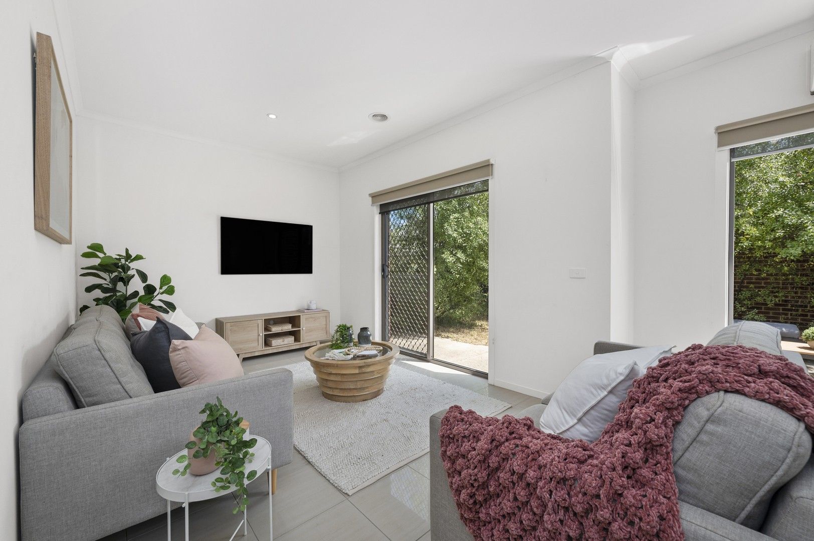 2 bedrooms Apartment / Unit / Flat in 8/35E George Street KILMORE VIC, 3764