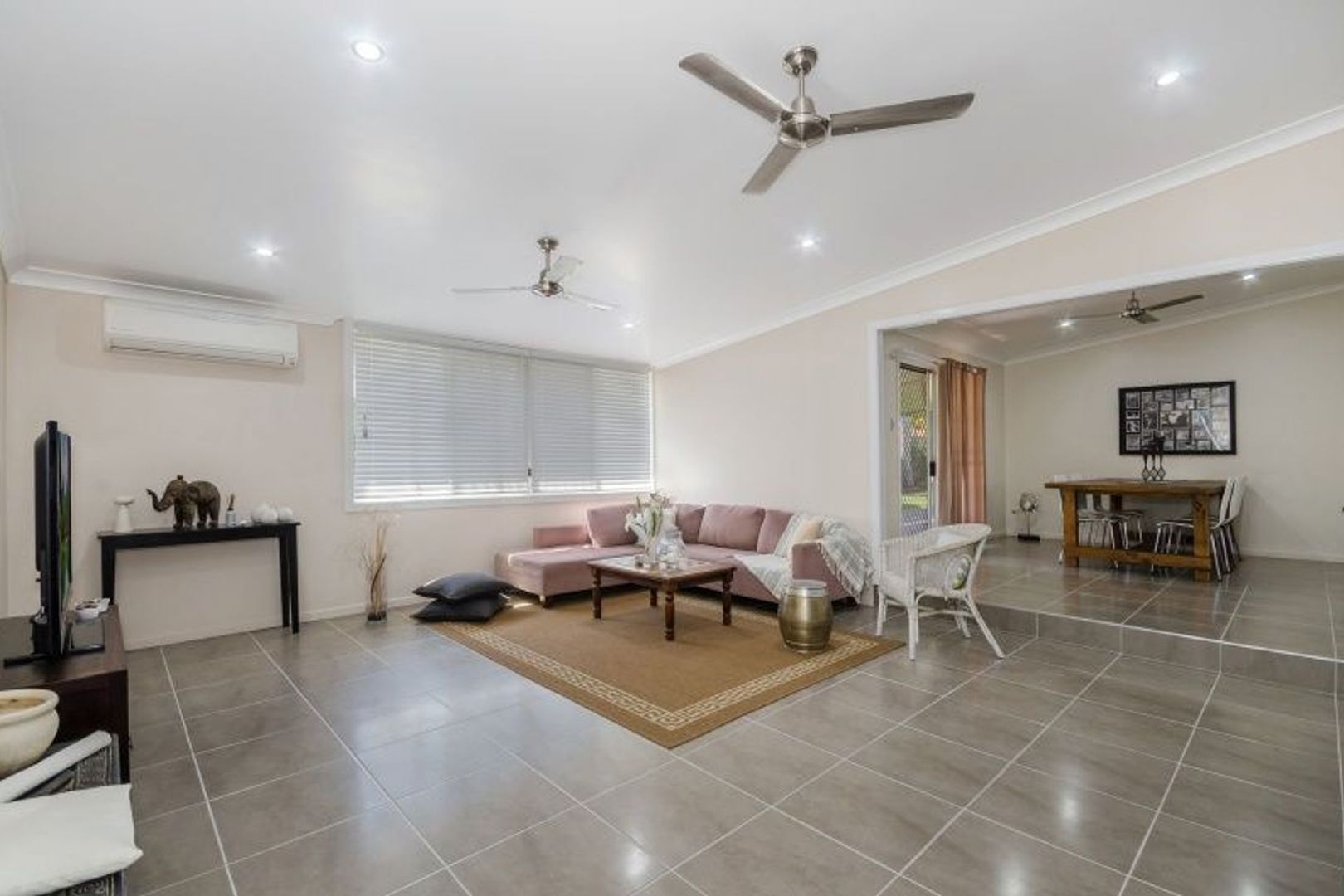 27 Marabou Drive, Annandale QLD 4814, Image 2